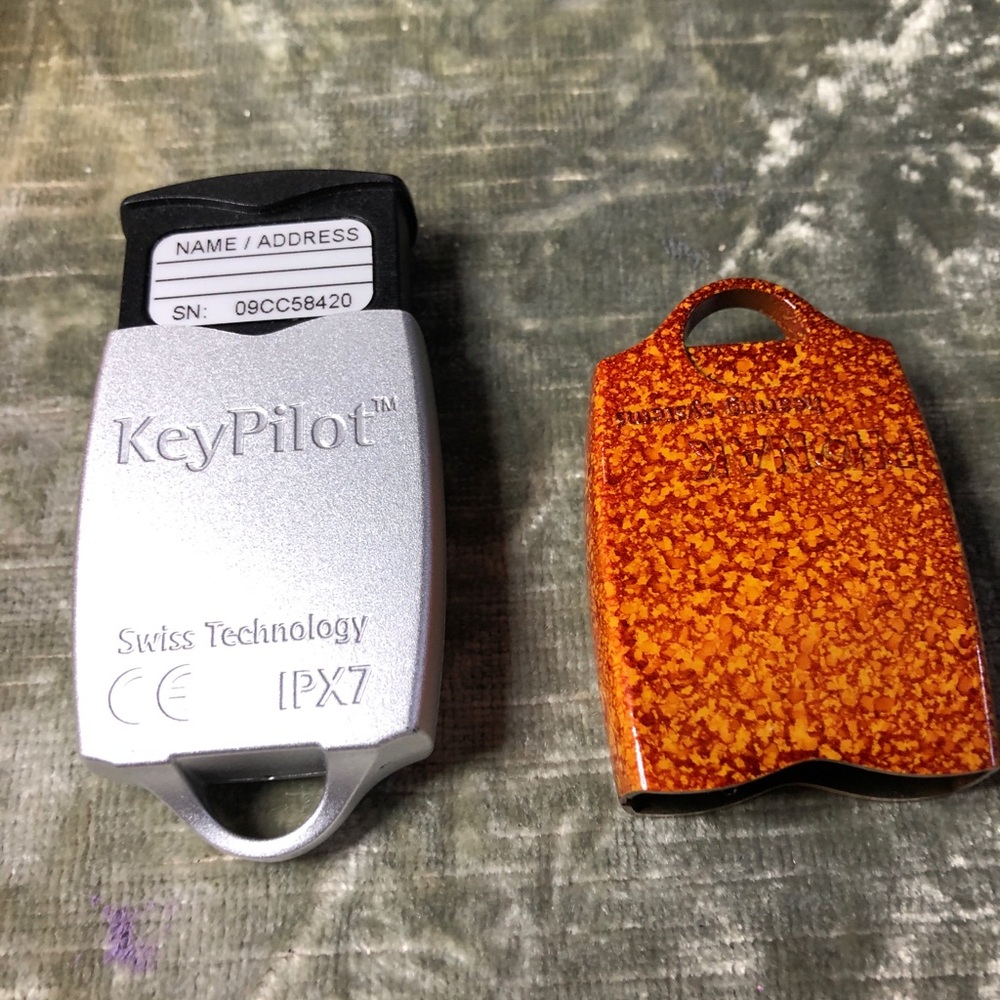 KeyPilot2 Remote Control - Silver and Orange - Picture 5 of 8